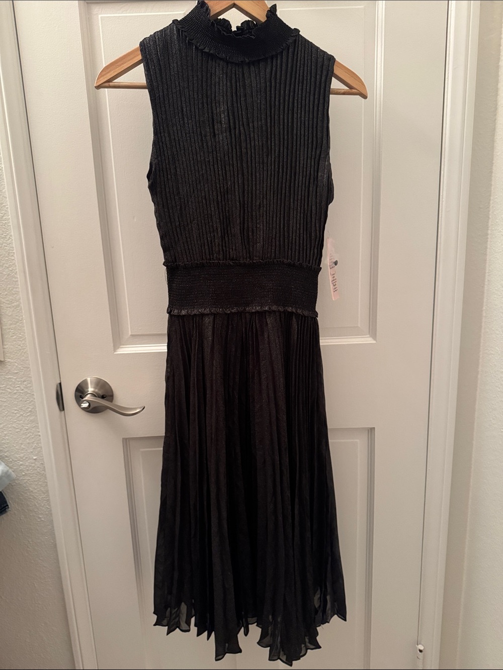 Nanette Lepore Black Sleeveless Pleated Midi Dress